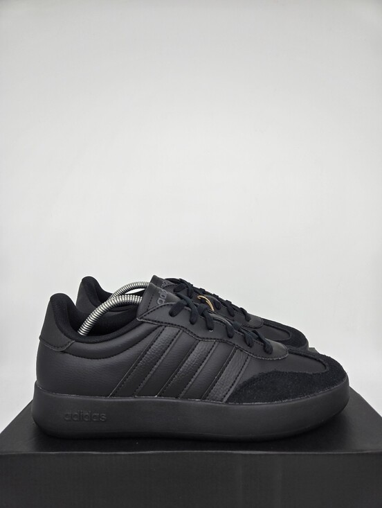 Adidas Men\'s Barreda Core Black JR1321 Shoes Size 10